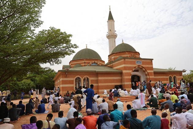 Eid al-Adha in Burkina Faso OUAGADOUGOU, BURKINA FASO - MAY 27: Muslims gather to perform Eid al-Adha prayer at the Istanbul Mosque in Ouagadougou, Burkina Faso on May 27, 2026. Besir Kelleci Anadolu Ouagadougou Burkina Faso. Editorial use only. Please get in touch for any other usage.  Copyright: x2026xAnadoluxBesirxKellecix