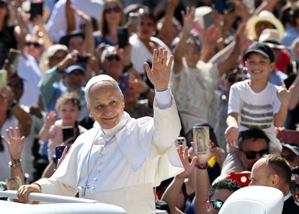 Pope Leo XIV Leads The General Audience - Vatican Pope Leo XIV attends the weekly general audience in Saint Peter’s square, Vatican on May 27, 2026. Photo by Eric Vandeville ABACAPRESS.COM Rome Vatican (or Holy See)  Copyright: xABACAx