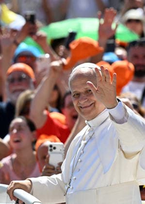 Pope Leo XIV Leads The General Audience - Vatican Pope Leo XIV attends the weekly general audience in Saint Peter’s square, Vatican on May 27, 2026. Photo by Eric Vandeville ABACAPRESS.COM Rome Vatican (or Holy See)  Copyright: xABACAx