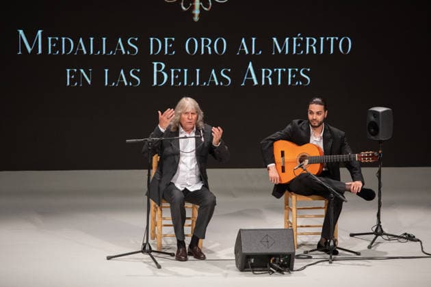 The King and Queen of Spain preside over the award ceremony of the Medals of Merit in Fine Arts 2024 in Toledo The singer José Mercé performs during the official ceremony of the awards ceremony and the subsequent family photo with all the winners, inside the Primada de Santa María Cathedral, on May 27th, 2026, in Toledo, Castilla La Mancha Spain Their Majesties the King and Queen of Spain lead this solemn institutional ceremony to recognize the career, creativity and contribution of the honorees to the enrichment of the artistic, cultural and musical heritage of the country 27 MAY 2026 Juanma Jimé Toledo, Castilla La Mancha Toledo, Castilla La Mancha Spain  Copyright: xJuanmaxJimÃ nezx 7554017