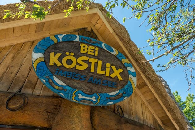Eröffnung des neuen Themenbereichs Idefix Abenteuerland im Freizeitpark Belantis bei Leipzig. Der familienorientierte Erlebnisbereich rund um die bekannten Asterix-Figuren ist Teil der geplanten Weiterentwicklung des Parks zum zukünftigen Asterix-Park Deutschland. Eröffnung Idefix Abenteuerland *** Opening of the new Idefix Adventureland themed area at the Belantis theme park near Leipzig The family-oriented adventure area based around the well-known Asterix characters is part of the planned further development of the park into the future Asterix Park Germany Opening of Idefix Adventureland