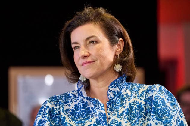 Bundesforschungsministerin Dorothee Bär bei der Eröffnung des Innovation Hub RESILIA für Sicherheit und Verteidigung am Berliner Ostbahnhof. Dort können Bürger in einem öffentlich zugänglichen Raum anhand realitätsnaher Krisenszenarien interaktiv erleben und erlernen, wie Not- und Gefahrenlagen bestmöglich bewältigt werden können. Gleichzeitig soll dort die Zusammenarbeit ziviler und militärischer Akteure in Krisen- und Katastrophenlagen erforscht, erprobt, demonstriert und bewertet werden. Federal Research Minister Dorothee Bär at the opening of the RESILIA Innovation Hub for Security and Defense at Berlin’s Ostbahnhof. There, in a publicly accessible space, citizens can interactively experience and learn, through realistic crisis scenar