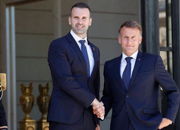 President Macron Welcomes Montenegro Pm Milojko Spajic - Paris French President Emmanuel Macron welcomes Montenegro s Prime minister Milojko Spajic at Elysee Palace, on May 27, 2026 in Paris, France. Photo by Jean-Bernard Vernier ABAVAPRESS.COM Paris France  Copyright: xVernierxJean-Bernard JBVxNews ABACAx