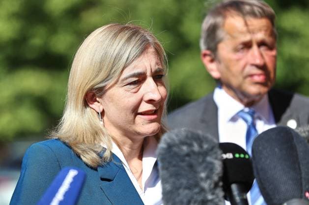 Berlin, Deutschland, 27.05.2026: Charité: Pressestatement von Gesundheitsministerin und Vorstandsvorsitzendem der Charité zu Ebola-Patient: Bundesministerin für Gesundheit Nina Warken (CDU) und Heyo Klaus Kroemer *** Berlin, Germany, 27 05 2026 Charité Press statement by Minister of Health and Chairman of the Charité Board of Directors on Ebola patient Federal Minister of Health Nina Warken CDU and Heyo Klaus Kroemer Copyright: xdtsxNachrichtenagenturx dts_120863