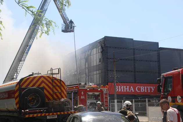 Russian attack injures 11 in Odesa ODESA, UKRAINE - MAY 27: Emergency services operate in the area where a Russian Shahed drone strike hit, injuring 11 people including two children in Odesa, Ukraine on May 27, 2026. Two stores and a post office were damaged in the attack. Nina Lyashonok Anadolu Odesa Ukraine. Editorial use only. Please get in touch for any other usage.  Copyright: x2026xAnadoluxNinaxLyashonokx