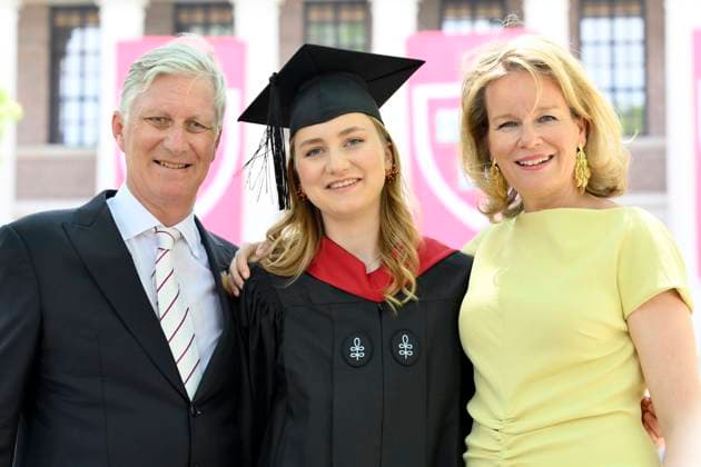 Belgian Royals Attend Harvard Class of 26 Graduation BOSTON, UNITED STATES OF AMERICA - MAY 27: King Philippe of Belgium, Queen Mathilde of Belgium and Princess Elisabeth of Belgium pictured during a photo opportunity after the graduation ceremony, on May 27, 2026 in Boston, United States of America, 27 05 2026 Boston United States of America  Copyright: xPhilipxReynaersx