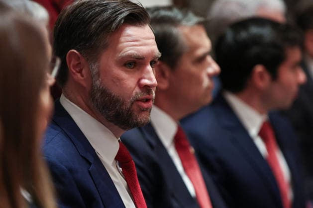 DC: President Trump Holds Cabinet Meeting Vice President JD Vance speaks during a Cabinet meeting with U.S. President Donald Trump in the Cabinet Room of the White House on May 27, 2026 in Washington, D.C. Trump is holding the meeting with members of his Cabinet as a the U.S. and Iran creep closer to a deal. (Photo by Samuel Corum Pool ABACAPRESS.COM) Washington DC United States  Copyright: xPool ABACAx