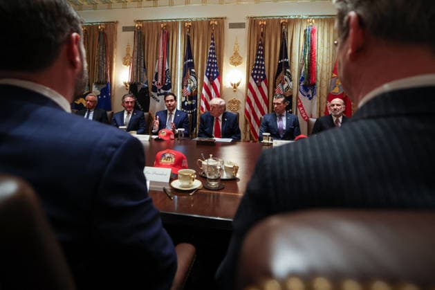 DC: President Trump Holds Cabinet Meeting Robert F. Kennedy Jr., Secretary of Health and Human Services, Doug Burgum, Secretary of the Interior, Marco Rubio, Secretary of State, President Donald Trump, Pete Hegseth, Secretary of Defense, and Howard Lutnick, Secretary of Commerce, participate in a Cabinet meeting in the Cabinet Room of the White House on May 27, 2026 in Washington, D.C. Trump is holding the meeting with members of his Cabinet as a the U.S. and Iran creep closer to a deal. (Photo by Samuel Corum Pool ABACAPRESS.COM) Washington DC United States  Copyright: xPool ABACAx