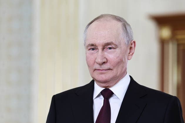 KAZAKHSTAN, ASTANA - MAY 27, 2026: Russia s President Putin is seen on arrival at Nursultan Nazarbayev International Airport. The Russian president arrived in Kazakhstan on a state visit Astana Kazakhstan  - ZUMAt113 20260527_zaa_t113_538 Copyright: xAlexanderxKazakovx