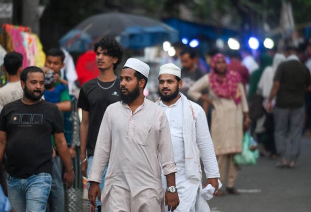 NOIDA, INDIA - MAY 27: People shop at the market on the eve of Eid al-Adha at Sector 8 market, on May 27, 2026 in Noida, India. Eid al-Adha will be celebrated across most parts of India on May 28, 2026, after the Dhul-Hijjah crescent moon was not sighted earlier this week. Several governments and institutions revised their holiday schedules. While Saudi Arabia, the United Arab Emirates, and some other countries are marking the occasion today, May 27. (Photo by Sunil Ghosh Hindustan Times ) Eid al-Adha 2026