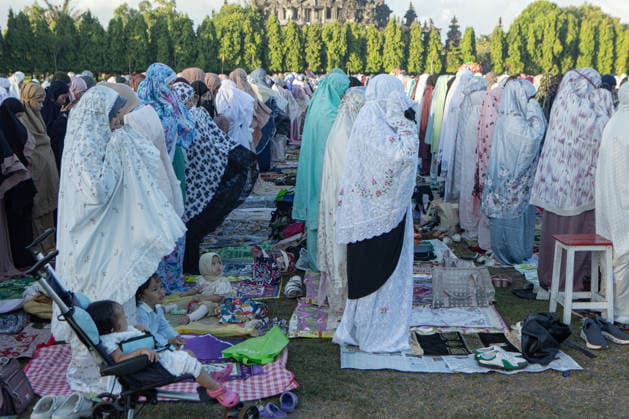 May 27, 2026, Denpasar, Bali, Indonesia: Muslim devotees perform Eid al-Adha prayers at Renon in Denpasar, Bali. Denpasar Indonesia - ZUMAp229 20260527_zip_p229_001 Copyright: xLanaxPriatnax