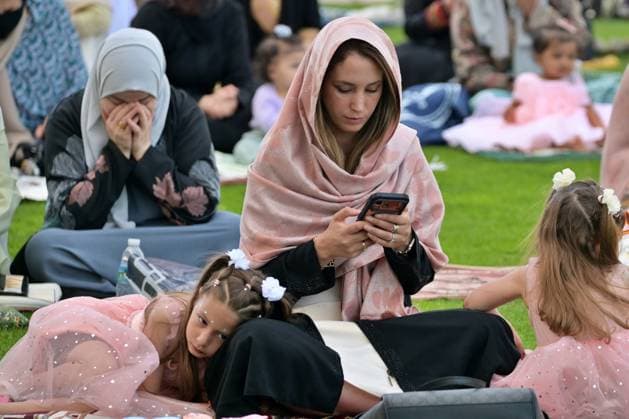 Mass Eid al-Adha gathering in Illinois BRIDGEVIEW, ILLINOIS - MAY 27: Thousands of Muslim worshippers gather on the field at SeatGeek Stadium for communal Eid al-Adha prayers on May 27, 2026, in Bridgeview, Illinois, United States. Organized by the Mosque Foundation, the annual outdoor celebration drew an estimated 20,000 attendees from across the Chicagoland area, marking it as the largest Eid gathering in the state. Jacek Boczarski Anadolu Illinois United States. Editorial use only. Please get in touch for any other usage.  Copyright: x2026xAnadoluxJacekxBoczarskix