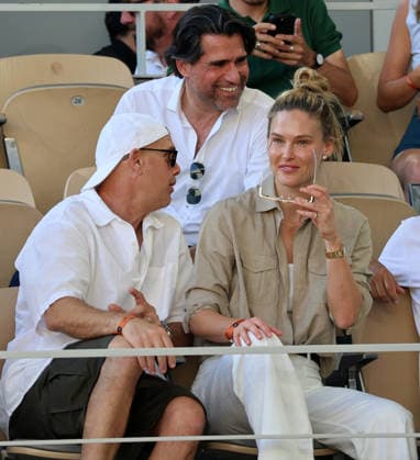 Israeli super model Bar Refaeli attends Novak Djokovic VS Valentin Royer Celebrities attend Roland Garros French open day 3 Israeli super model Bar Refaeli attends Novak Djokovic VS Valentin Royer Paris ,May 27 TH 2026  Copyright: xDavidxKerx