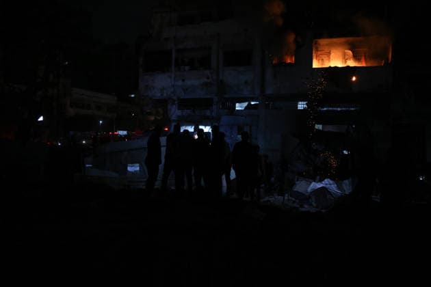 Israeli airstrike in Gaza kills 7 Palestinians GAZA CITY, GAZA, PALESTINE - MAY 27: Palestinian search and rescue teams, firefighters and medical crews are dispatched to the area following the Israeli attack on Omar Mukhtar Street which killed 7 Palestinians and injured 18 in Gaza City, Gaza, Palestine on May 27, 2026. Anas Zeyad Fteha Anadolu Gaza City Gaza. Editorial use only. Please get in touch for any other usage.  Copyright: x2026xAnadoluxAnasxZeyadxFtehax