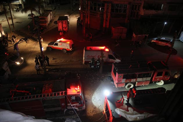 Israeli airstrike in Gaza kills 7 Palestinians GAZA CITY, GAZA, PALESTINE - MAY 27: Palestinian search and rescue teams, firefighters and medical crews are dispatched to the area following the Israeli attack on Omar Mukhtar Street which killed 7 Palestinians and injured 18 in Gaza City, Gaza, Palestine on May 27, 2026. Anas Zeyad Fteha Anadolu Gaza City Gaza. Editorial use only. Please get in touch for any other usage.  Copyright: x2026xAnadoluxAnasxZeyadxFtehax