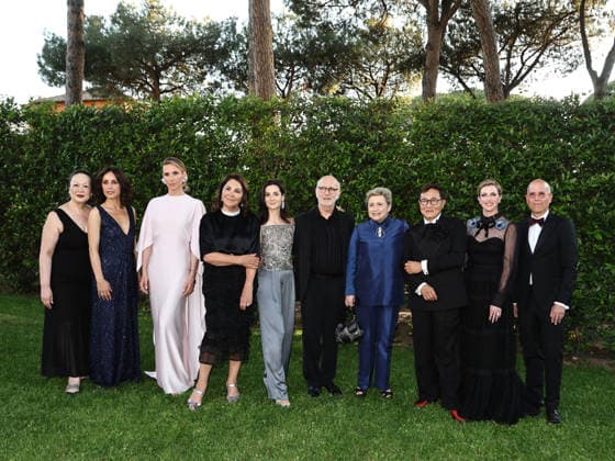 IPA85120322 - Rome, American Academy, McKim Medal Gala 2026. Pictured: Aliza Wong, Paola Dallolio, Margherita Marenghi Vaselli, Beatrice Bulgari, Eugenia D Aurelio, Ludovico Einaudi, Maria Teresa Venturini Fendi, Calvin Tsao, Lauren Fertitta, Peter Miller Copyright: xMarcoxProvvisionatox xMarcoxProvvisionatox 85120322