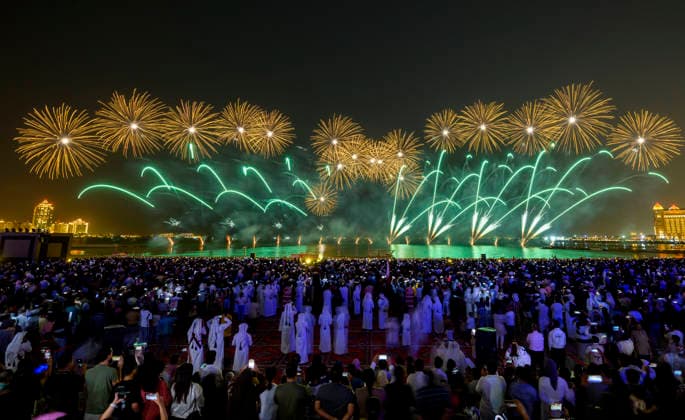 May 27, 2026, Doha, Qatar: Fireworks seen displayed during Eid al-Adha celebrations marking the first day of the Muslim festival of Eid al-Adha at Katara Cultural Village. Muslims around the world celebrate Eid al-Adha, one of Islams most important holidays, which commemorates Prophet Abrahams willingness to sacrifice his son in obedience to God Doha Qatar - ZUMAs197 20260527_aaa_s197_088 Copyright: xNoushadxVariyattiyakkalx