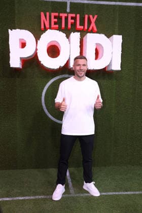 Entertainment Bilder des Tages #2 Lukas Podolski bei der Poldi Doku Netflix Serien Premiere am 27.05.2026 im Rheinenergiestadion in Koeln Lukas Podolski attends the premiere of the Poldi documentary series on Netflix on May 27, 2026 at Rheinenergiestadion in Cologne, Germany Poldi Netflix Serien Premiere in Koeln *** Lukas Podolski at the Poldi documentary Netflix series premiere on May 27, 2026 at Rheinenergiestadion in Cologne Lukas Podolski attends the premiere of the Poldi documentary series on Netflix on May 27, 2026 at Rheinenergiestadion in Cologne, Germany Poldi Netflix series premiere in Cologne 