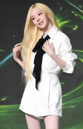 S. Korean girl group Aespa S. Korean girl group Aespa Winter, a member of South Korean girl group Aespa, poses for a photo during a showcase in Seoul on May 28, 2026, to promote the release of the group s second album Lemonade. (Yonhap) 2026-05-28 16:20:27 < 1980-2026 YONHAPNEWS AGENCY. .> ¼­¿ïÆ¯º°½Ã EDITORIAL USE ONLY  Copyright: xx PYH2026052819100034400 YonhapxNewsx yonphotos252768