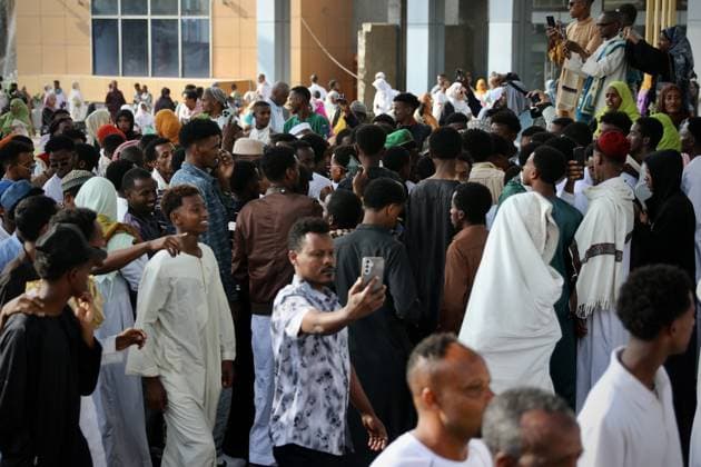Muslims celebrate Eid al-Adha with traditional Dibe drums in Ethiopia ADDIS ABABA, ETHIOPIA - MAY 28: Muslims celebrate Eid al-Adha and Eid al-Fitr by singing hymns accompanied by a drum known as the dibe in Addis Ababa, Ethiopia on May 28, 2026. After exchanging holiday greetings, the young people celebrated by playing the dibe drums they had brought with them. Erkut Kargin Anadolu Addis Ababa Ethiopia. Editorial use only. Please get in touch for any other usage.  Copyright: x2026xAnadoluxErkutxKarginx