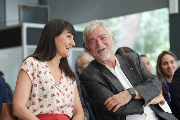 The Barcelona Supercomputing Center presents the MareNostrum Ona quantum computer in Barcelona The director of the BSC Mateo Valero d , and the Secretary of State for Digitalization and AI, María González Veracruz i , during the official presentation ceremony and subsequent media attention, at the facilities of the Plaza Eusebi Güell, on May 28, 2026, in Barcelona, Catalonia Spain The technical and institutional meeting brings together the Minister of Research of the Generalitat, the Secretaries of State for Science and Digitalization, the Director of the BSC and the Rector of the UPC to present the operational capabilities of this advanced computing infrastructure, a milestone that reinforces the scientific leadership of the region in the  Copyright: xDavidxZorrakinox 7555990