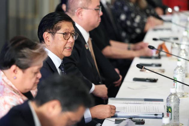 Japan s Prime Minister Sanae Takaichi - Philippines President Ferdinand Marcos Jr. meeting in Tokyo TOKYO, JAPAN - MAY 28: (---EDITORIAL USE ONLY – MANDATORY CREDIT - KIYOSHI OTA POOL BLOOMBERG - NO MARKETING NO ADVERTISING CAMPAIGNS - DISTRIBUTED AS A SERVICE TO CLIENTS----) Philippines President Ferdinand Marcos Jr. meets with Japan s Prime Minister Sanae Takaichi (not seen) during a summit meeting at the Akasaka Palace state guest house in Tokyo, Japan, on May 28, 2026. Kiyoshi Ota Anadolu Tokyo Japan. Editorial use only. Please get in touch for any other usage.  Copyright: x2026xAnadoluxKiyoshixOtax