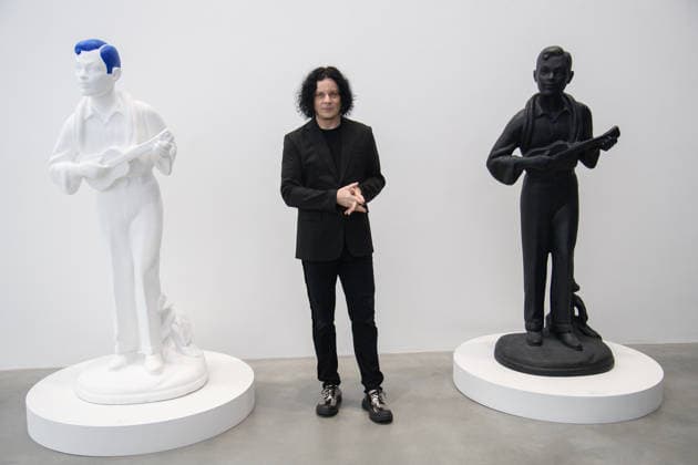 Jack White: These Thoughts May Disappear Exhibition Photocall at Newport Street Gallery, London American artist Jack White between his artworks Ukulele Joe Blue Haired Model and Ukulele Joe Black Model at a photocall for Jack White: These Thoughts May Disappear Exhibition at Newport Street Gallery, London, England, UK on Thursday 28 May, 2026. The exhibition runs from Friday 29th May 2026 to Sunday 13th September 2026, Credit:Justin Ng Avalon UK, England, London, Newport Street Gallery  Copyright: xJustinxNgx xAvalonx 1106235760