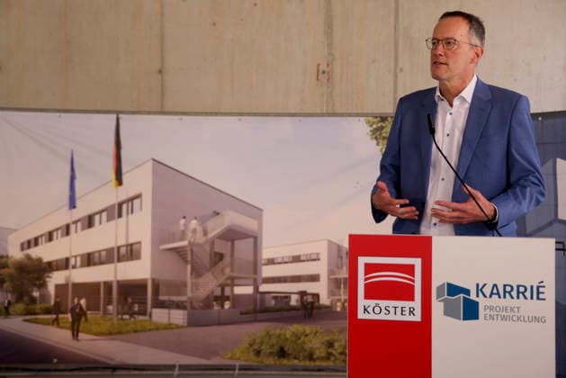 Richtfest des Neubau Zollamt Mainz und Finanzkontrolle Schwarzarbeit (FKS) im Mainzer Stadtteil Hechtsheim, Festredner Michael Ebling Minister für Wirtschaft, Tourismus, Energie und Klima des Landes Rheinland-Pfalz 28.05.26 *** Topping-out ceremony for the new Mainz customs office and FKS financial control unit in the Mainz district of Hechtsheim, keynote speaker Michael Ebling Minister for Economic Affairs, Tourism, Energy and Climate of the State of Rhineland-Palatinate 28 05 26