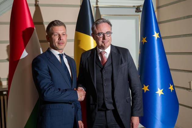 Prime Minister Bart De Wever (R) and Hungary Prime Minister Peter Magyar (L) are pictured at a diplomatic meeting between the Prime Ministers of Hungary and Belgium in Brussels, Thursday 28 May 2026.  JONASxROOSENS 175283627
