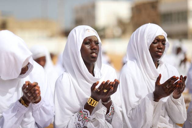 Eid al-Adha prayer on the beach in Dakar DAKAR, SENEGAL - MAY 28: Followers of the Layene order perform the Eid al-Adha prayer dressed in white on the beach in Dakar, Senegal where the first day of Eid al-Adha is being observed today on May 28, 2026. In the Yoff district of the capital Dakar, thousands gathered on the beach around the tomb of Seydina Limamou Laye, the founder of the Layene order, for the Eid prayer. Cem Ozdel Anadolu Dakar Senegal. Editorial use only. Please get in touch for any other usage.  Copyright: x2026xAnadoluxCemxOzdelx