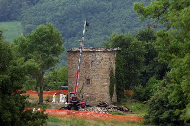 IPA85139636 - Montefiorino (Mo). Finding and removal at the dl Pignone tower of the remains of Daniela Ruggi, the Vitriola girl who disappeared a year and a half ago whose cause of death is still unknown  Copyright: xRobertoxBrancolinix xRobertoxBrancolini Ipax 85139636