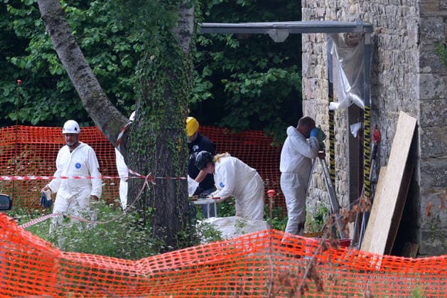 IPA85139663 - Montefiorino (Mo). Finding and removal at the dl Pignone tower of the remains of Daniela Ruggi, the Vitriola girl who disappeared a year and a half ago whose cause of death is still unknown  Copyright: xRobertoxBrancolinix xRobertoxBrancolini Ipax 85139663