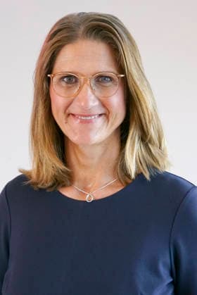 CNTV OTTOPK- Katy Roewer, CFO praesentiert die Ergebnisse des abgelaufenen Jahres 25 auf der Bilanz PK der OTTO Group (OTTO Versand) in in der Otto Centrale Hamburg - Bramfeld am 28.05.2026 Hamburg Deutschland *** CNTV OTTOPK Katy Roewer, CFO presents the results of the past year 25 at the balance sheet PK of the OTTO Group OTTO Versand in the Otto Centrale Hamburg Bramfeld on 28 05 2026 Hamburg Germany