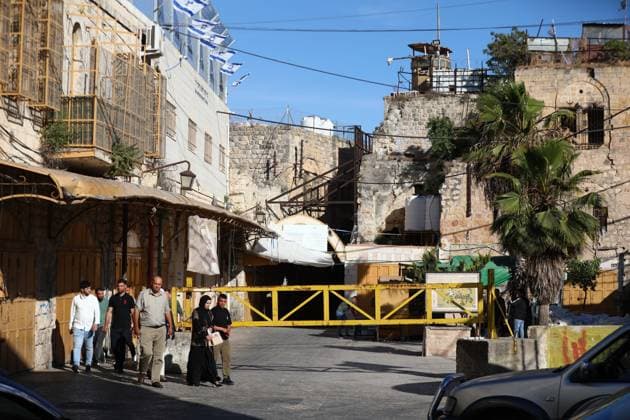 Israeli violations against Palestinians continue HEBRON, WEST BANK, PALESTINE - MAY 28: Israeli army closes the entrance to Old City area with barricades, restricting the movement of Palestinians on the second day of Eid al-Adha in Hebron, West Bank, Palestine on May 28, 2026. Wisam Hashlamoun Anadolu Hebron West Bank. Editorial use only. Please get in touch for any other usage.  Copyright: x2026xAnadoluxWisamxHashlamounx