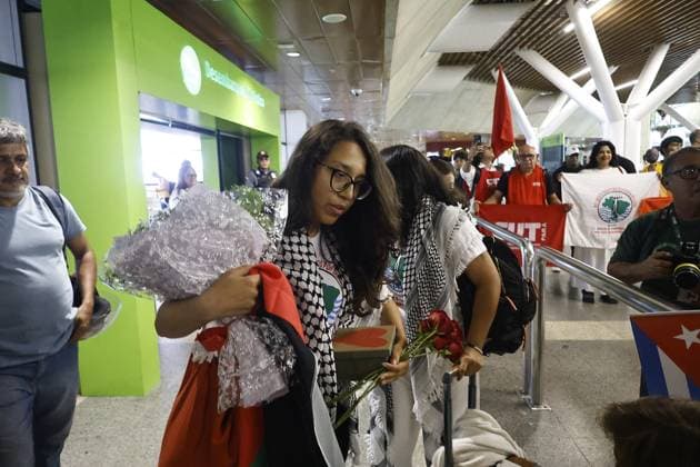 RECORD DATE NOT STATED Activist from Para returns to Belem after participating in humanitarian flotilla intercepted by Israel. Belem (PA), 05 28 2026 - Conflict War Gaza Para - The activist from Para, Beatriz Moreira de Oliveira, a member of the Movement of People Affected by Dams (MAB) and the Movement of People Affected by Dams (MAR), arrived in Belem this Thursday (28), after participating in the humanitarian flotilla intercepted by Israel while heading towards the Gaza Strip. The activist was received by supporters and social movements in the capital of Para after returning from the international humanitarian aid mission. Wednesday, May 28, 2026.(Foto: Igor Mota Thenews2 imago images) Activist from Para returns to Belem after participating in humanitarian flo  Copyright: xIgorxmotax