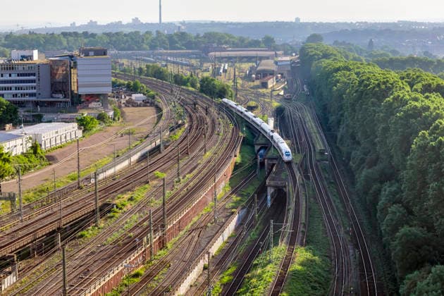 Gleisvorfeld am Hauptbahnhof Stuttgart. Nach Abschluss des Projekts Stuttgart 21 sollen hier Wohnungen und das neue Rosensteinquartier und Wohnungen entstehen. 27.05.2026, Stuttgart, Baden-Württemberg, Deutschland *** Track apron at Stuttgart main station After completion of the Stuttgart 21 project, apartments and the new Rosenstein quarter and apartments are to be built here 27 05 2026, Stuttgart, Baden Württemberg, Germany