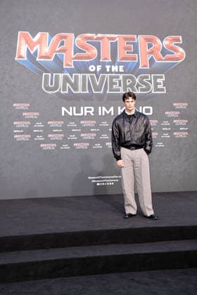 Nicholas Galitzine bei der Masters Of The Universe Film Premiere im UCI Luxe am 28.05.2026 in Berlin Nicholas Galitzine attends the German Premiere of Masters Of The Universe at UCI Luxe on May 28, 2026 in Berlin, Germany Masters Of The Universe Premiere in Berlin *** Nicholas Galitzine at the Masters Of The Universe Film Premiere at UCI Luxe on May 28, 2026 in Berlin Nicholas Galitzine attends the German Premiere of Masters Of The Universe at UCI Luxe on May 28, 2026 in Berlin, Germany Masters Of The Universe Premiere in Berlin 