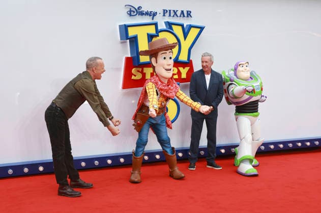 Tom Hanks, Woody, Tim Allen und Buzz Lightyear beim UK Launch Event des Animationsfilms Toy Story 5 im Odeon Luxe Leicester Square. London, 28.05.2026 *** Tom Hanks, Woody, Tim Allen and Buzz Lightyear at the UK launch event for the animated film Toy Story 5 at the Odeon Luxe Leicester Square London, 28 05 2026 Foto:xD.xJonesx xFuturexImagex toy_story_6538