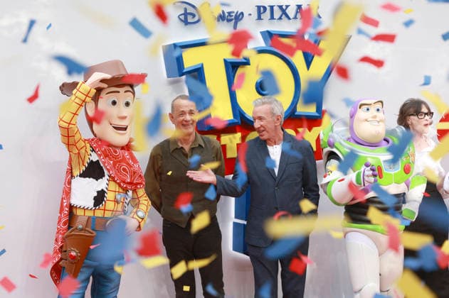 Woody, Tom Hanks, Tim Allen, Buzz Lightyear und Joan Cusack beim UK Launch Event des Animationsfilms Toy Story 5 im Odeon Luxe Leicester Square. London, 28.05.2026 *** Woody, Tom Hanks, Tim Allen, Buzz Lightyear and Joan Cusack at the UK launch event for the animated film Toy Story 5 at the Odeon Luxe Leicester Square London, 28 05 2026 Foto:xD.xJonesx xFuturexImagex toy_story_6546
