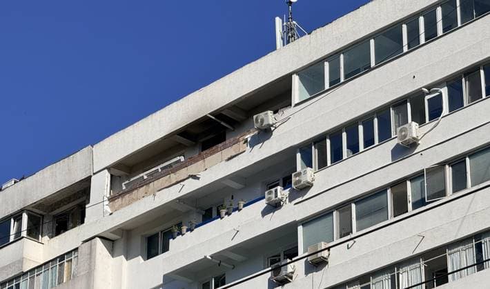 Russian drone crashes into apartment building in Romania GALATI, ROMANIA - MAY 29: A view shows destruction caused by a Russian drone hitting an apartment building in the eastern city of Galati, Romania, on May 29, 2026. Stringer Anadolu Galati Romania. Editorial use only. Please get in touch for any other usage.  Copyright: x2026xAnadoluxStringerx