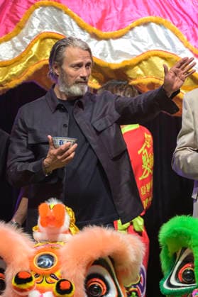 Mads Mikkelsen bei der Opening Ceremony der Hong Kong Comic Con 2026 im Hong Kong Convention and Exhibition Centre. Hong Kong, 29.05.2026 *** Mads Mikkelsen at the Opening Ceremony of the Hong Kong Comic Con 2026 at the Hong Kong Convention and Exhibition Centre Hong Kong, 29 05 2026 Foto:xJ.xRussellx xFuturexImagex opening_6543