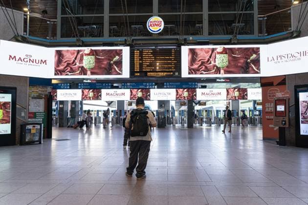 IPA85153764 - Milan, 29 05 26, National local transport strike, train disruptions at Cadorna station. Red Metro regular.  Copyright: xGiuliaxSciaccax xGiuliaxSciaccax 85153764