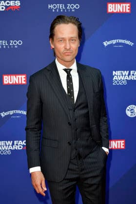 Tom Schilling bei der Verleihung der Bunte New Faces Awards Film 2026 im Delphi Filmpalast. Berlin, 28.05.2026 *** Tom Schilling at the presentation of the Bunte New Faces Awards Film 2026 at the Delphi Filmpalast Berlin, 28 05 2026 Foto:xM.xBehrensx xFuturexImagex new_faces_6565