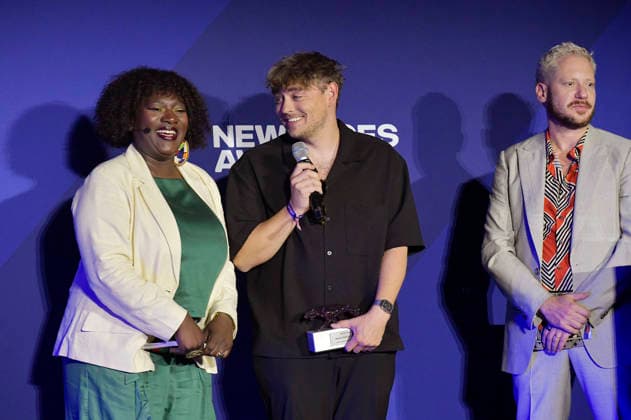 Thelma Buabeng, Marc Philip Ginolas und Marco Kreuzpaintner bei der Verleihung der Bunte New Faces Awards Film 2026 im Delphi Filmpalast. Berlin, 28.05.2026 *** Thelma Buabeng, Marc Philip Ginolas and Marco Kreuzpaintner at the presentation of the Bunte New Faces Awards Film 2026 at the Delphi Filmpalast Berlin, 28 05 2026 Foto:xM.xBehrensx xFuturexImagex new_faces_6663