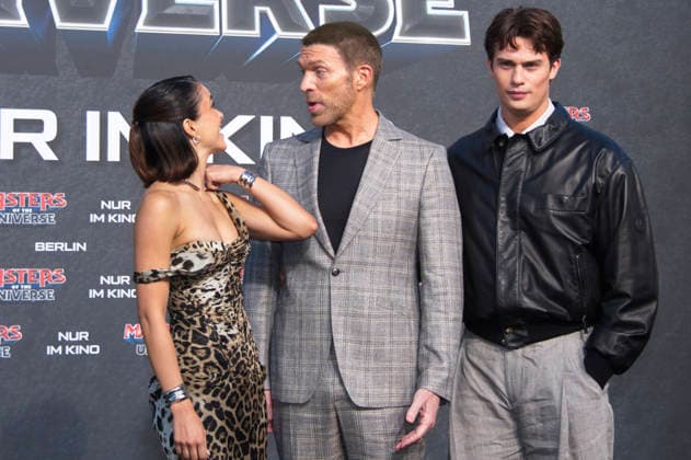 Camila Mendes, Travis Knight und Nicholas Galitzine bei der Premiere des Kinofilms Masters of the Universe im UCI Luxe East Side Gallery. Berlin, 28.05.2026 *** Camila Mendes, Travis Knight and Nicholas Galitzine at the premiere of the movie Masters of the Universe at UCI Luxe East Side Gallery Berlin, 28 05 2026 Foto:xC.xBehringx xFuturexImagex masters_berlin_6571