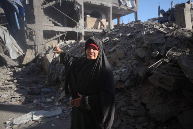 Palestinians Inspect House Hit in Israeli Strike in Gaza City Palestinians inspect the site of an Israeli strike on a house, which was pre-warned by the Israeli military to evacuate before the strike was carried out late on Thursday, at Shati (Beach) refugee camp in Gaza City, May 29, 2026. Photo by Mekael Bhar apaimages Gaza city Gaza Strip Palestinian Territory 290526_Gaza_MB_00(11) Copyright: xapaimagesxMekaelxBharx xapaimagesx