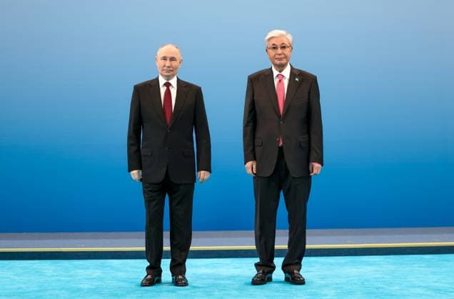 Kazakhstan Supreme Eurasian Economic Council 9175981 29.05.2026 Russian President Vladimir Putin and Kazakh President Kassym-Jomart Tokayev pose for photos before a narrow format meeting of the Supreme Eurasian Economic Council (SEEC) at the Palace of Independence in Astana, Kazakhstan. Alexander Kazakov Sputnik Astana Kazakhstan  Copyright: xAlexanderxKazakovx