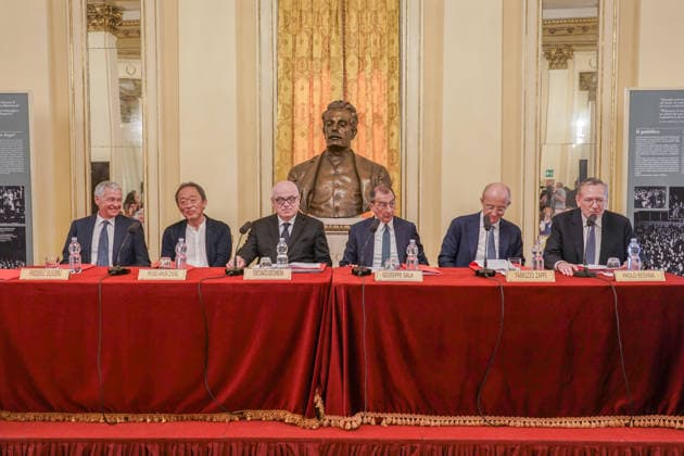 IPA85155944 - MILAN, 05 29 2026 - Teatro alla Scala, from left to right: Fredric Olivieri, director of the corps de ballet; Myung-Whun Chung, artistic director; Fortunato Ortombrina, superintendent; and Giuseppe Sala, mayor of Milan; Fabrizio Zappi, director of Rai cultura; and Paolo Besana at the press conference to present the 2026 2027 Season of Teatro alla Scala.  Copyright: xEmanuelexRobertoxDexCarlix xx 85155944