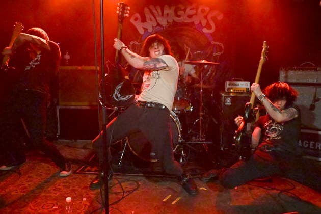 Matt Gabs, Alex Hagen, Ray Peters und Sam Hariss von Ravagers live bei einem Konzert im Lux. Hannover, 28.05.2026 *** Matt Gabs, Alex Hagen, Ray Peters and Sam Hariss from Ravagers live at a concert at Lux Hannover, 28 05 2026 Foto:xR.xKeuntjex xFuturexImagex ravagers_6514