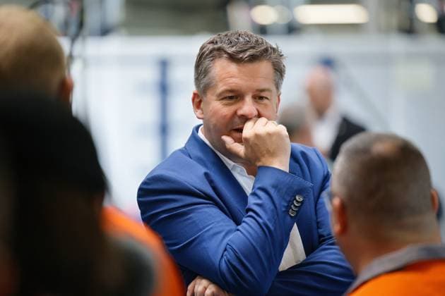 29.05.2026 Ministerpräsident Sven Schulze hat heute gemeinsam Mit Politikern, Vertretern der Salzgitter AG-Tochter Ilsenburger Grobblech GmbH in Ilsenburg im Landkreis Harz in Sachsen-Anhalt mit der Eröffnung des neuen Ausbildungs- und Kommunikationszentrums ein deutliches Zeichen für die Zukunft des Industriestandortes Ilsenburg gesetzt. Ilsenburg Sachsen-Anhalt Deutschland *** 29 05 2026 Together with politicians and representatives of the Salzgitter AG subsidiary Ilsenburger Grobblech GmbH in Ilsenburg in the Harz district of Saxony-Anhalt, Minister President Sven Schulze today sent a clear signal for the future of Ilsenburg as an industrial location with the opening of the new training and communication center Ilsenburg Saxony-A